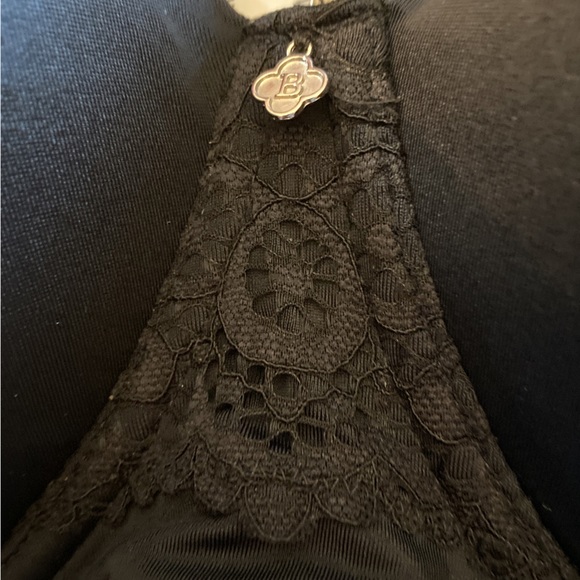 New Breezies  Luxe Lace Wirefree T-Shirt bra Black, 36 DD - Picture 11 of 13